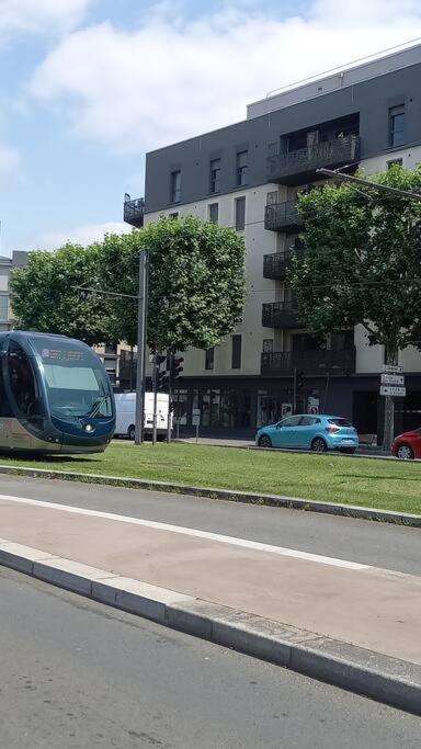 T2 Cosy Bordeaux - Tram & Parking Apartment Cenon Exterior photo